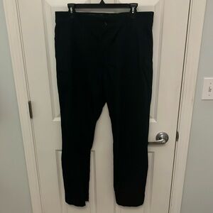 Men’s Nike Dri-Fit Slim Fit Golf Pants. Size:34x32. Color: Black